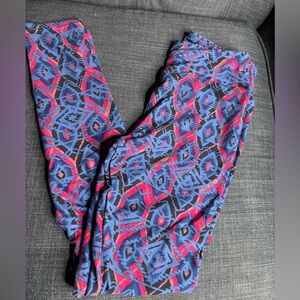 LuLaRoe Blue, red and black Patterned Leggings.  One size.  Women $5 bundle deal